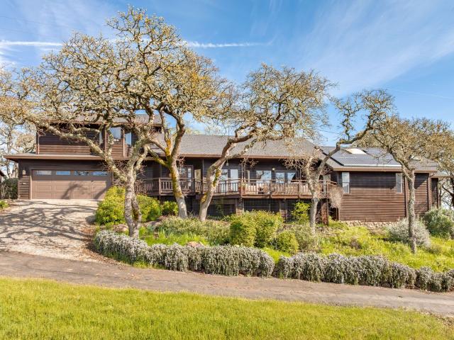 House for sale in Glen Ellen, California