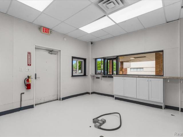 Commercial for sale in Lincoln Park, Michigan