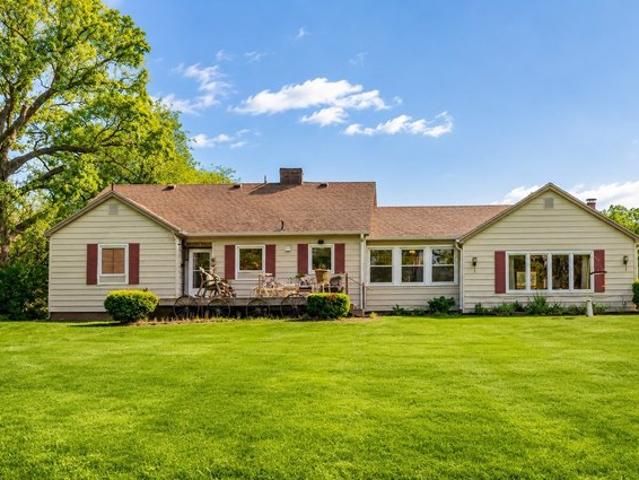 House for sale in Carlisle, Iowa