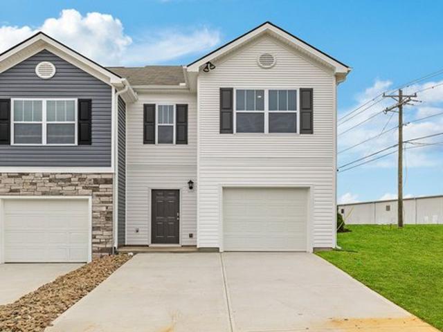 Townhouse for sale in Boiling Springs, South Carolina