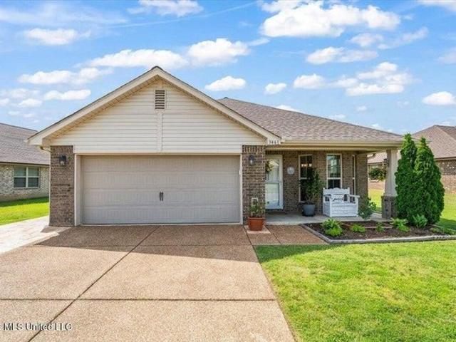 House for sale in Southaven, Mississippi