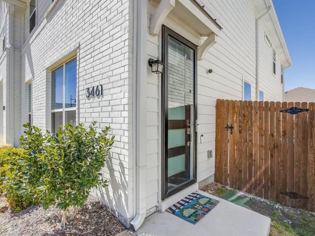 Townhouse for sale in Fort Worth, Texas