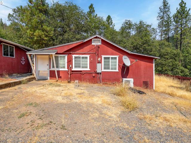 House for sale in Oregonia