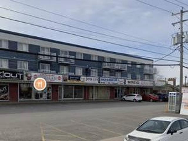 House for rent in Laval