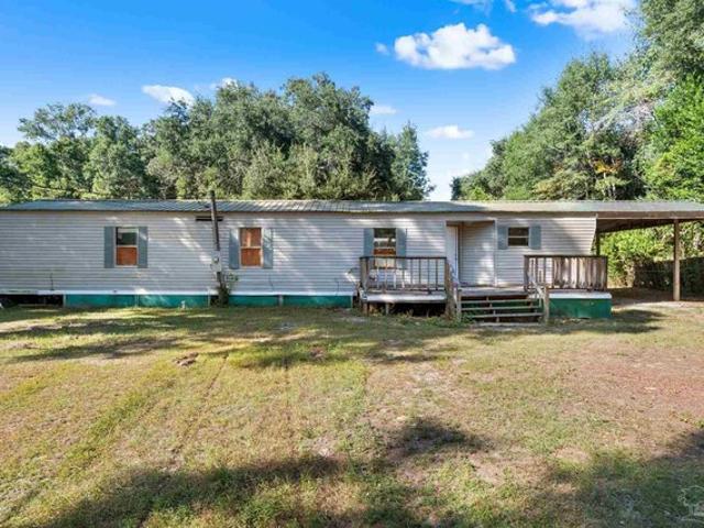 House for sale in Pace, Florida