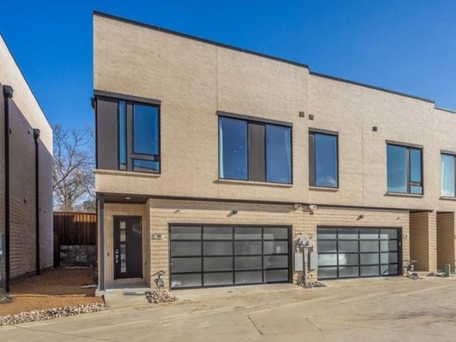 Townhouse for sale in Richardson, Texas