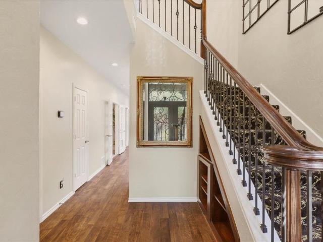 Townhouse for sale in Farmers Branch, Texas