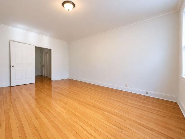 Apartment for rent in Ville-Marie, Montréal