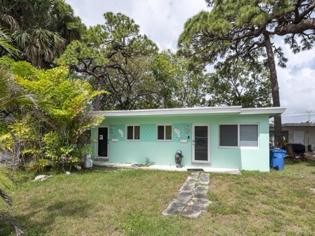 House for sale in Oakland Park, Florida