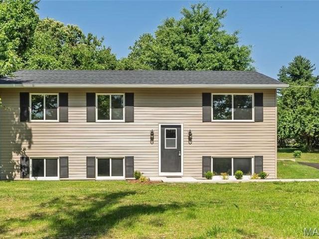 House for sale in Earth City, Missouri