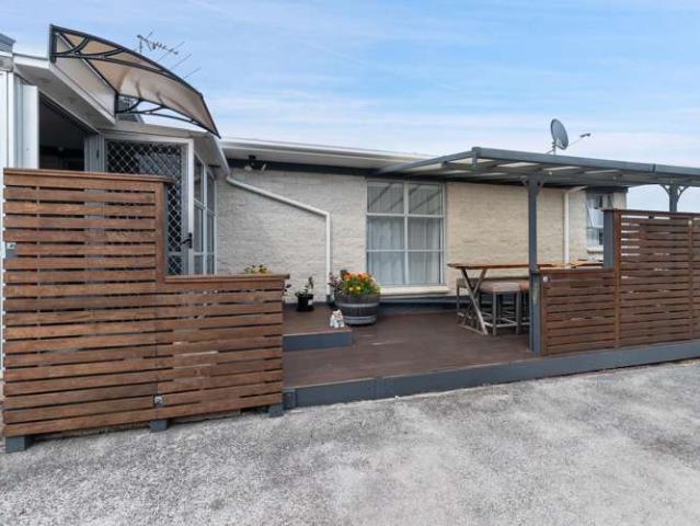 Townhouse for sale in Blockhouse Bay