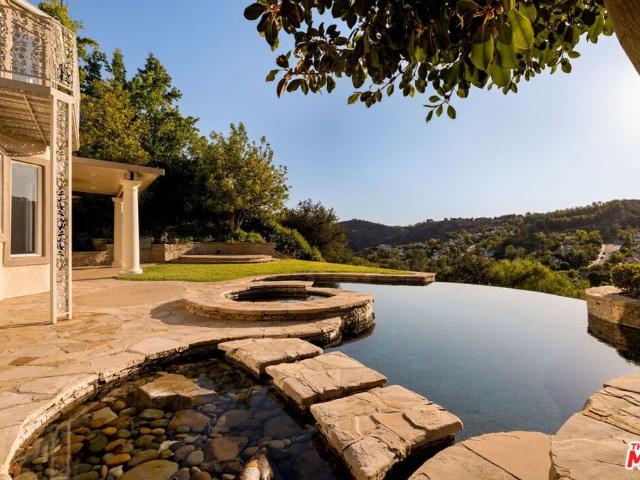House for sale in Calabasas, California
