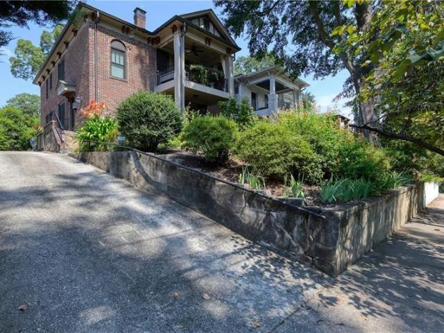 House for sale in Atlanta, Fulton County