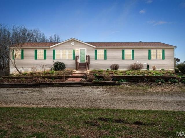 House for sale in Hawk Point, Missouri