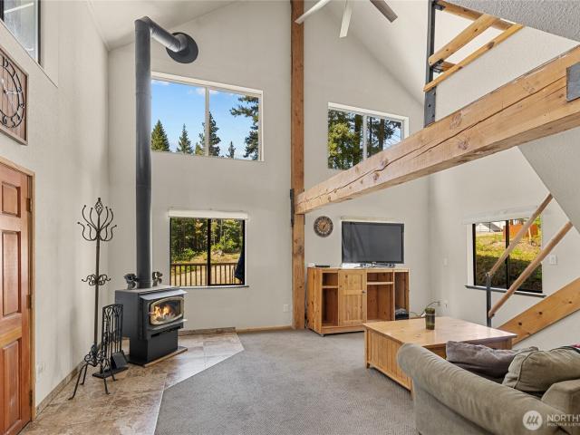 House for sale in Ronald