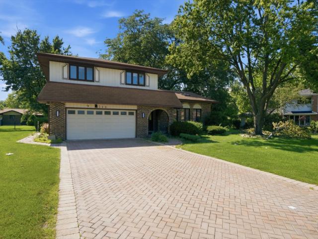 House for sale in Wood Dale, Illinois