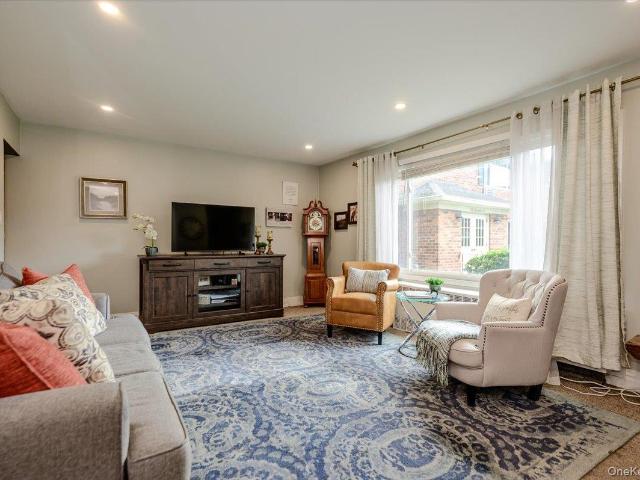 Property for sale in Babylon, New York
