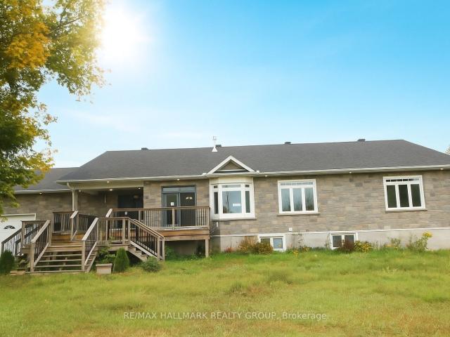 House for sale in Renfrew, Ontario