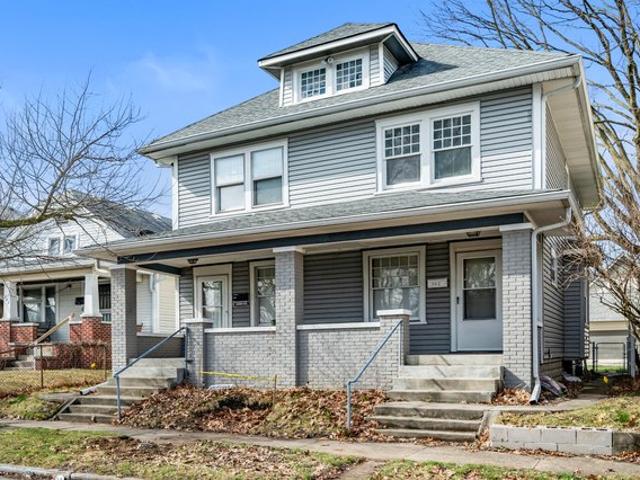 House for sale in Near Eastside, Camby