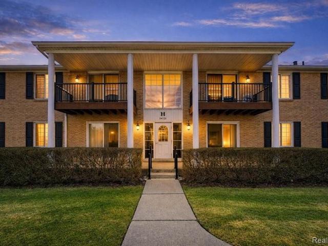 Condo for sale in Sterling Heights, Michigan