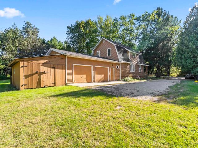 House for sale in Flintville, Suamico