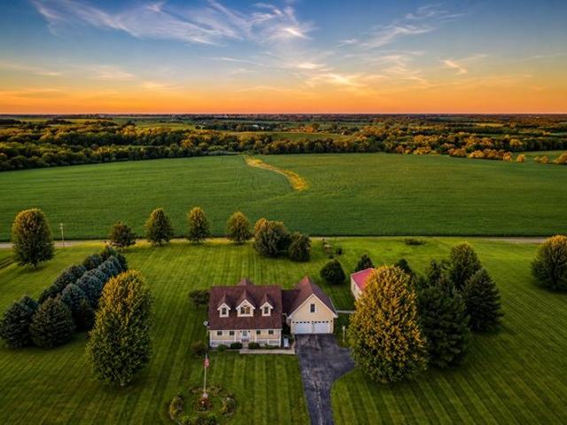 House for sale in Paw Paw, Illinois