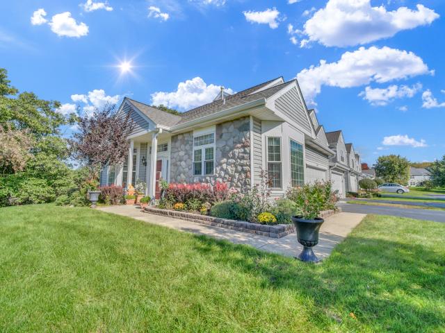 Condo for sale in Fox Lake, Lake County
