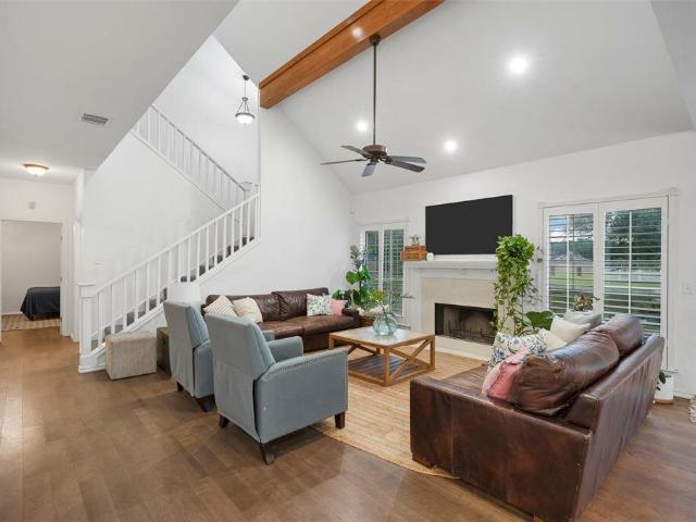 House for sale in Woodway