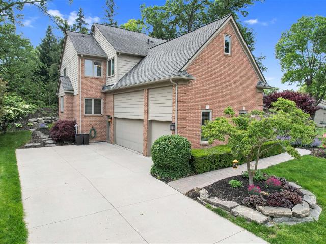 House for sale in Rochester Hills