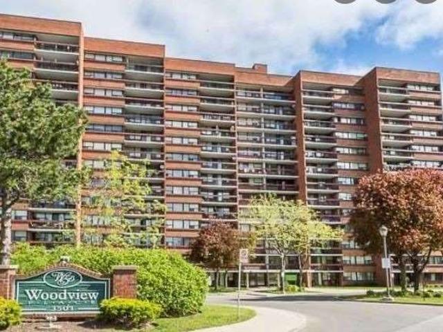 Garage for sale in Mississauga, Ontario