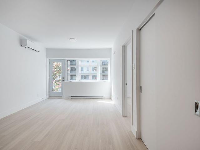 Apartment for rent in St. Leonard's, Quebec