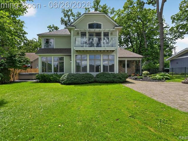 House for sale in Waterford, Michigan