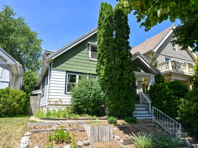 House for sale in Milwaukee, Wisconsin