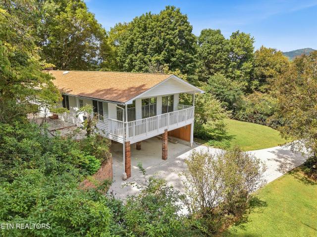 House for sale in Townsend, East Tennessee