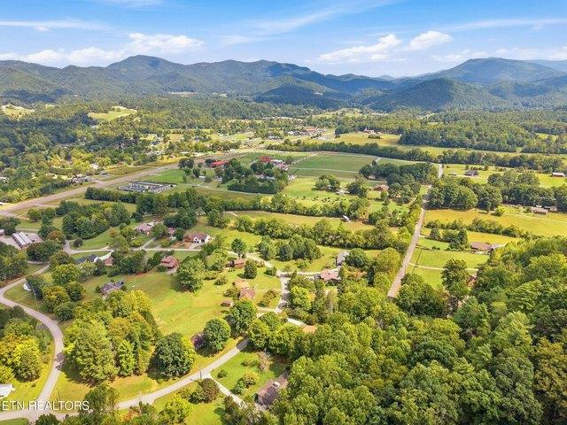 House for sale in Townsend, East Tennessee