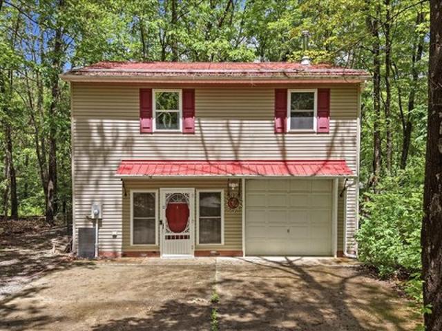 House for sale in Hedgesville, West Virginia