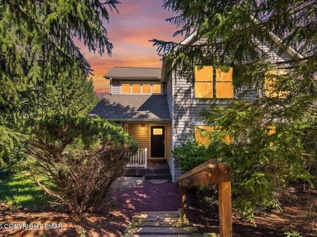 Townhouse for sale in Bartonsville, Pennsylvania