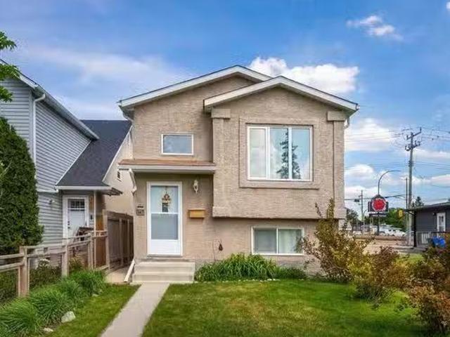 House for sale in East St. Paul, Manitoba