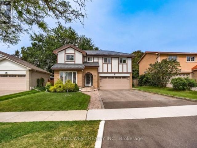 House for sale in Mississauga Valleys, Mississauga