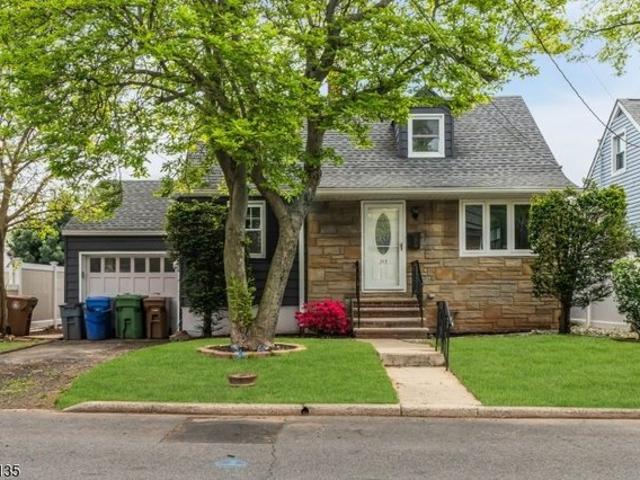 House for sale in Linden, New Jersey