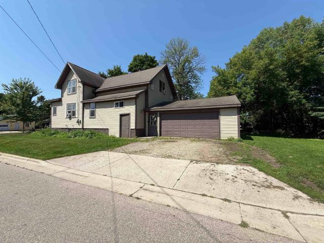 House for sale in Oconto, Wisconsin