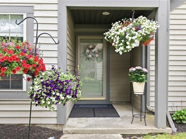 Condo for sale in Columbiana, Ohio