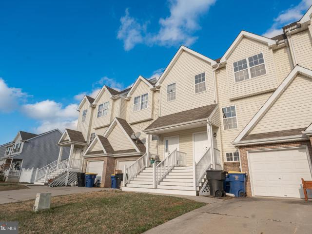 Townhouse for sale in Delaware