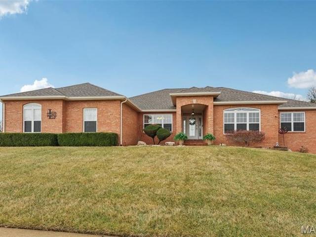 House for sale in Shiloh, Illinois