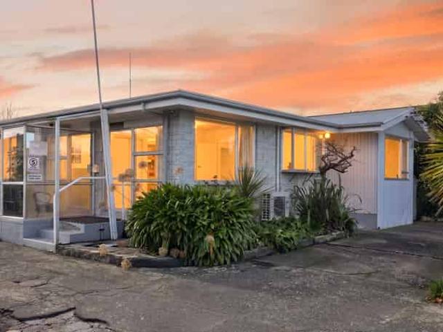 House for rent in Heathcote, Canterbury