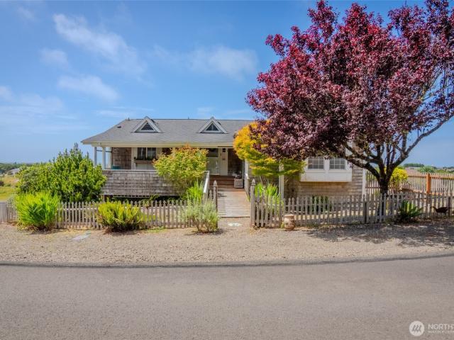 House for sale in Ocean Park, Washington