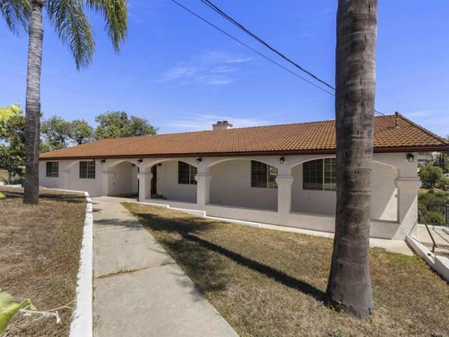 House for sale in Fallbrook, California