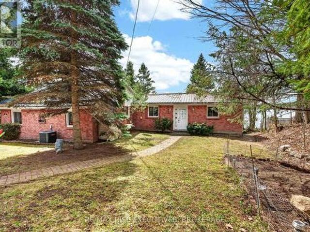 House for sale in South Frontenac, Ontario