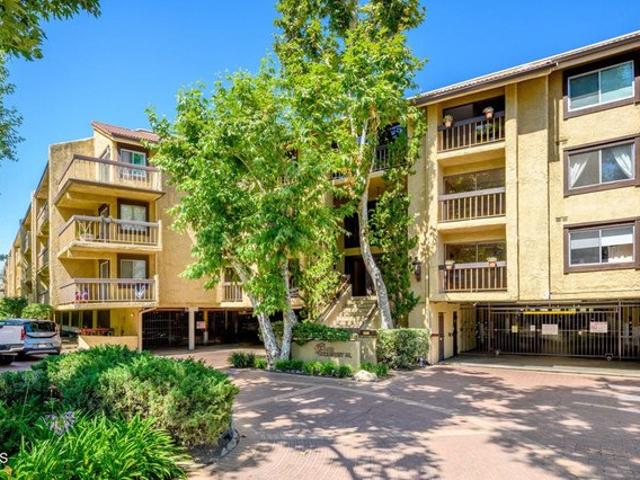 Condo for sale in Glendale, California