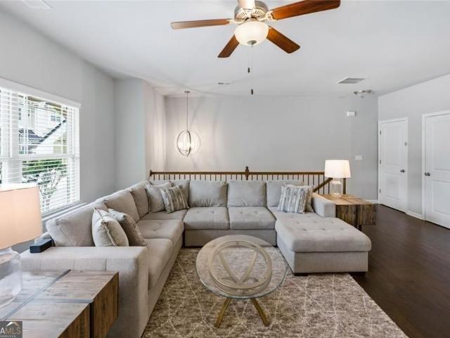 Townhouse for sale in Oakwood, Georgia